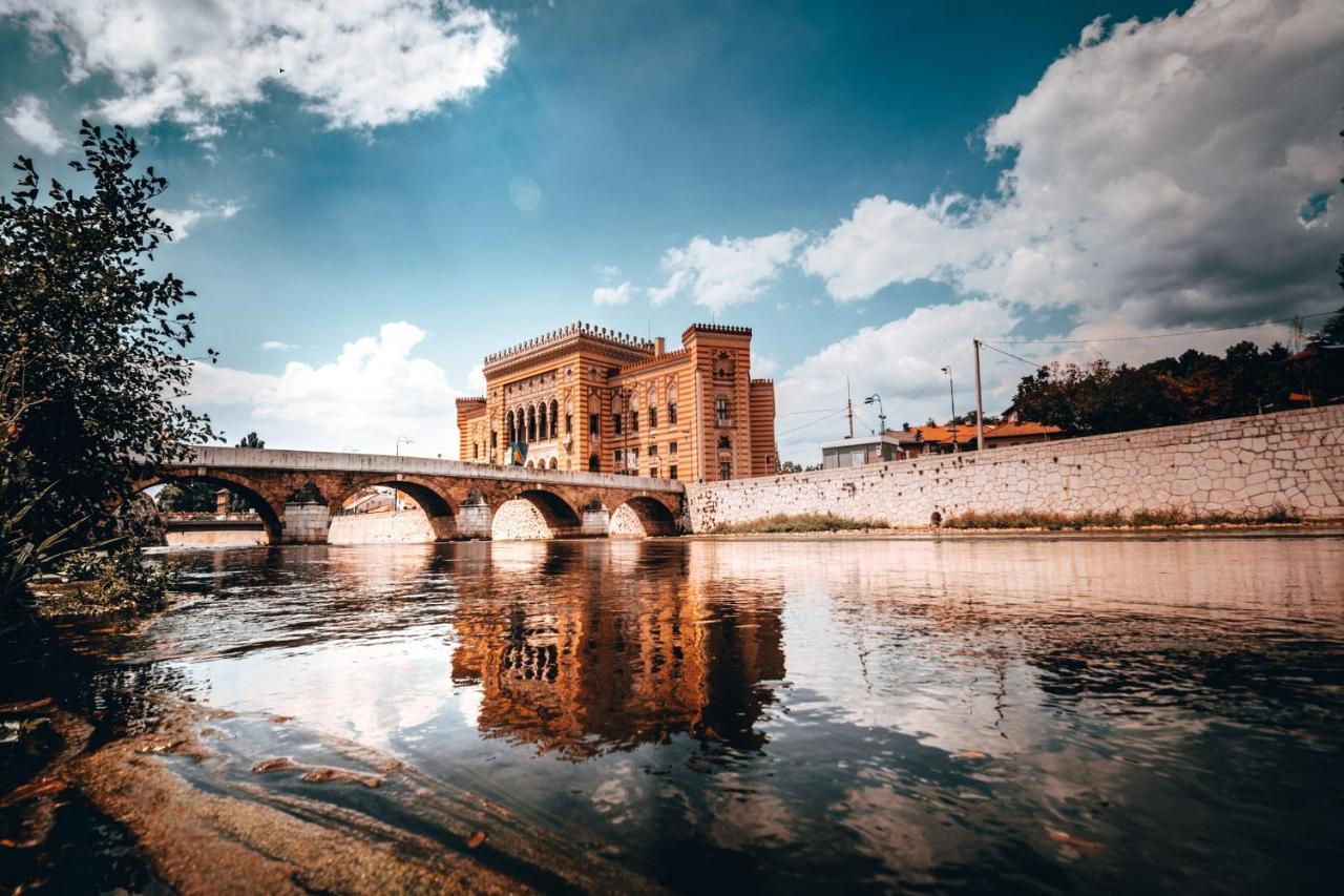 Alen Apartment Old Town - Free Parking Sarajevo Bagian luar foto