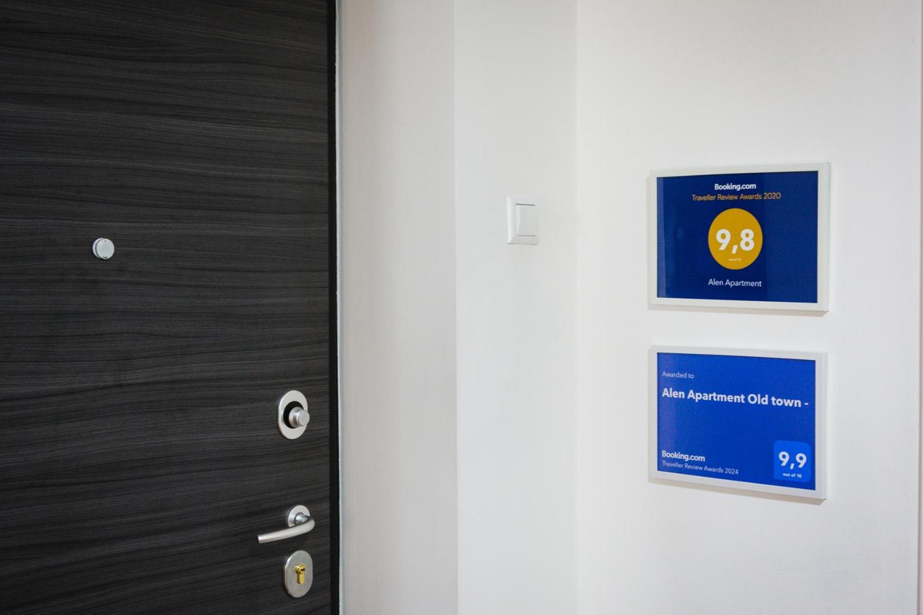 Alen Apartment Old Town - Free Parking Sarajevo Bagian luar foto