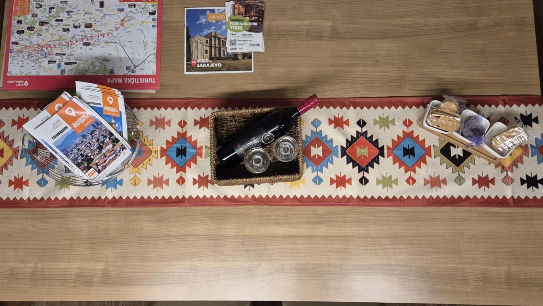 Alen Apartment Old Town - Free Parking Sarajevo Bagian luar foto